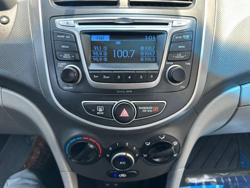 Used 2017 Hyundai Accent SE FWD image 12