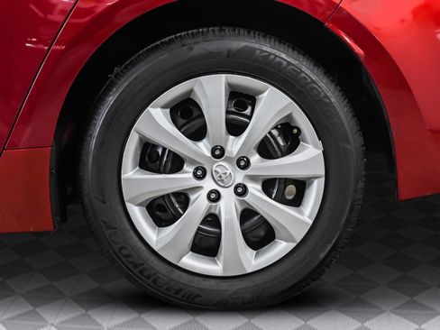 Used 2025 Toyota Corolla LE image 33