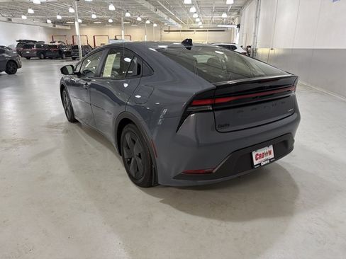 Used 2026 Toyota Prius LE FWD image 6