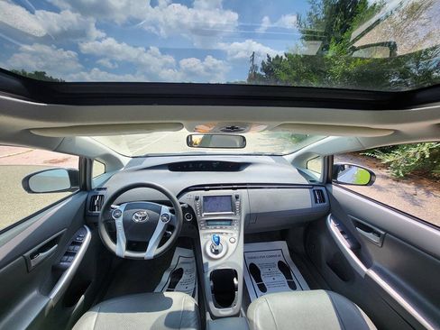 Used 2010 Toyota Prius One FWD image 22
