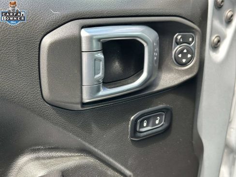 Used 2024 Jeep Wrangler Unlimited AWD/4WD image 15