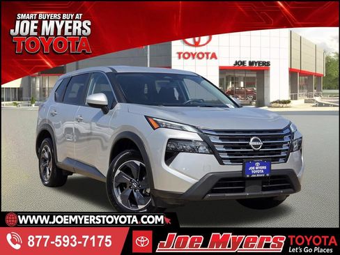 Used 2024 Nissan Rogue SV FWD image 1