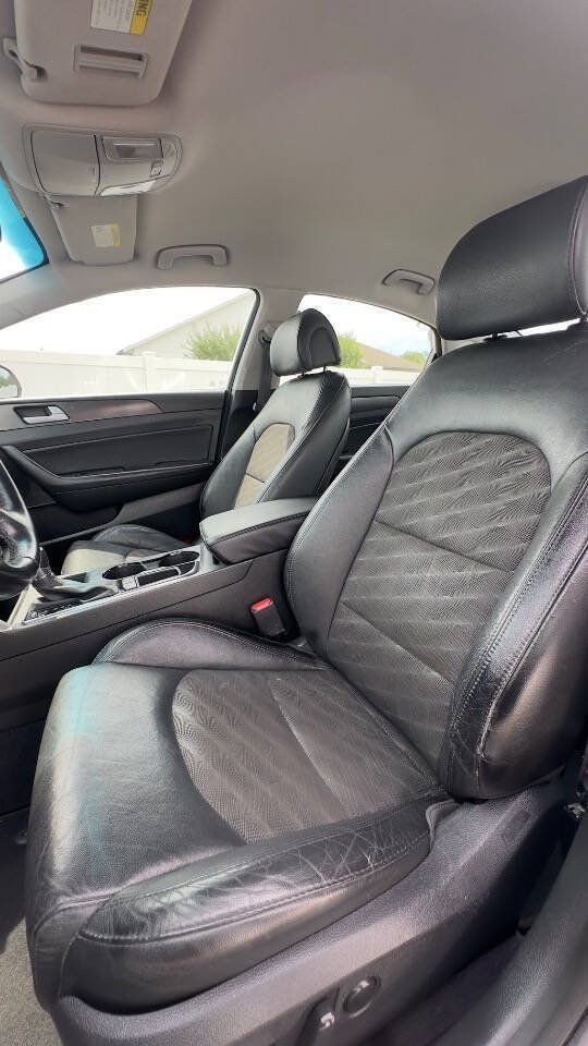 Used 2015 Hyundai Sonata Sport w/ Option Group 03 FWD image 11