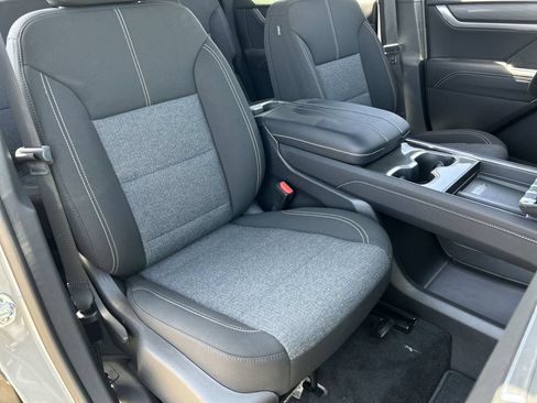 New 2026 GMC Acadia Elevation FWD image 28