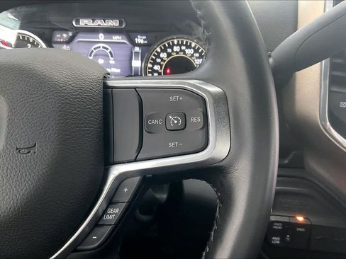 Used 2024 RAM 2500 Laramie AWD/4WD image 25