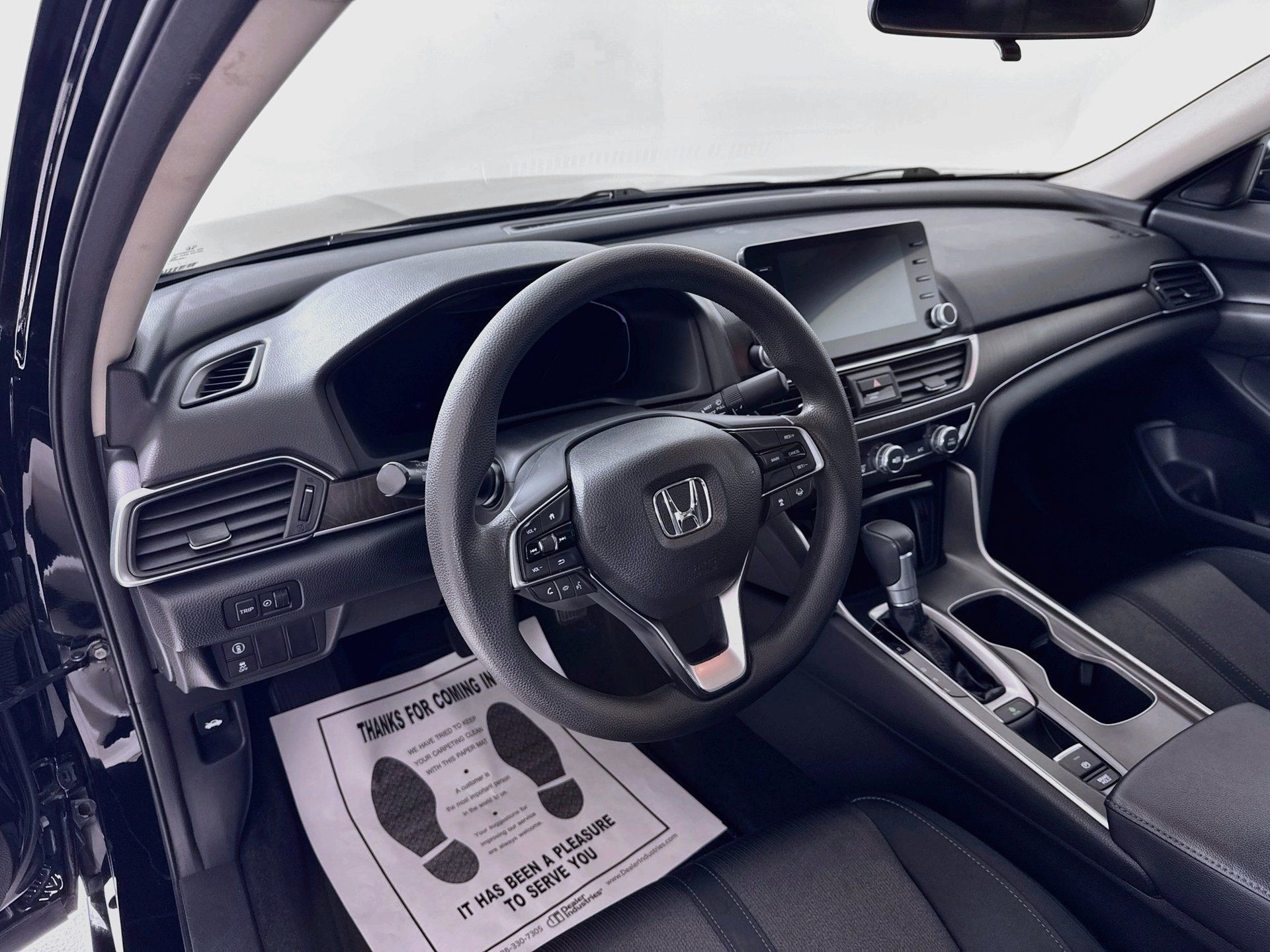 Used 2018 Honda Accord EX image 10