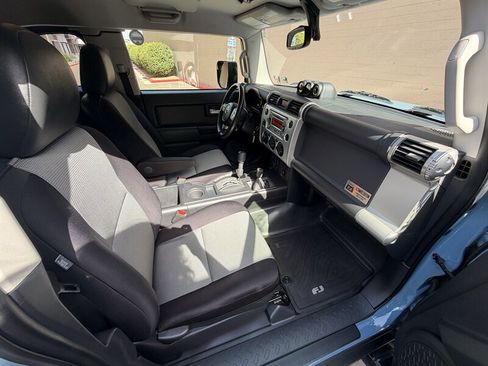 Used 2014 Toyota FJ Cruiser 4WD w/ Trail Teams Ultimate Edition image 24