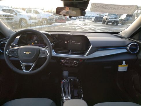 New 2026 Chevrolet Trax LT w/ Sunroof Package image 14