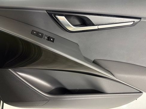 New 2026 Kia Niro Wind FWD image 12