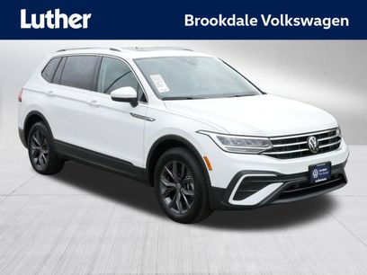 Certified 2024 Volkswagen Tiguan SE w/ Panoramic Sunroof Package
