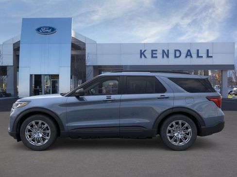 Used 2026 Ford Explorer Active w/ Active Comfort Package AWD/4WD image 3