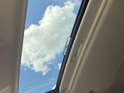 Used 2022 Ford EcoSport SE w/ SE Convenience Package image 24