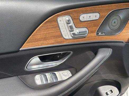 Certified 2023 Mercedes-Benz GLS 450 4MATIC image 17