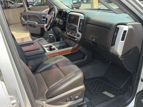 Used 2018 GMC Sierra 1500 SLT AWD/4WD image 24
