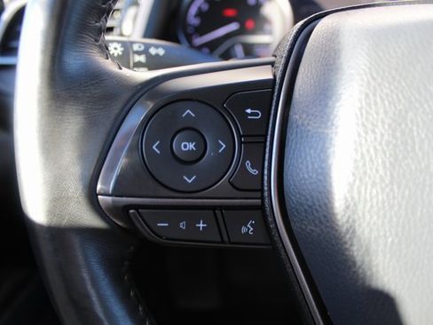 Used 2023 Toyota Camry SE image 12