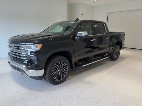 New 2026 Chevrolet Silverado 1500 LTZ w/ LTZ Premium Package AWD/4WD image 3