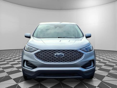 Used 2024 Ford Edge SEL image 3