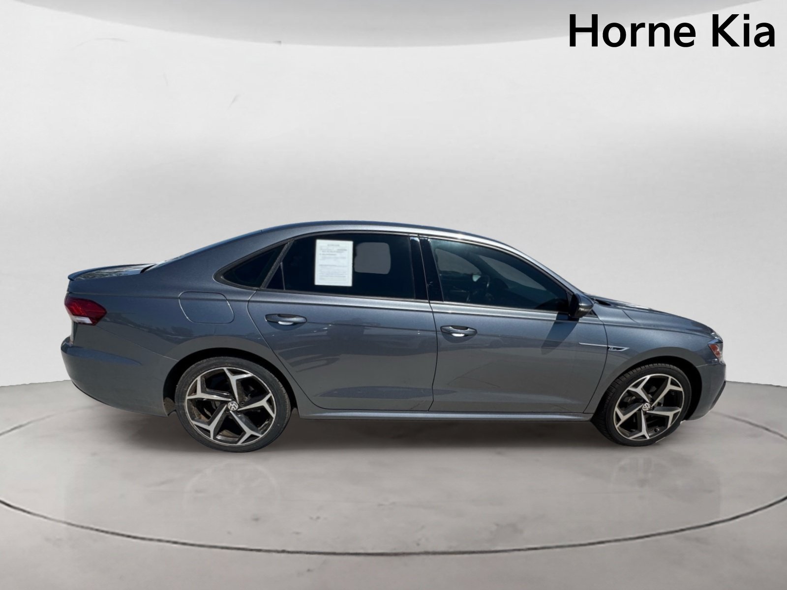 Used 2021 Volkswagen Passat 2.0T R-Line FWD image 3