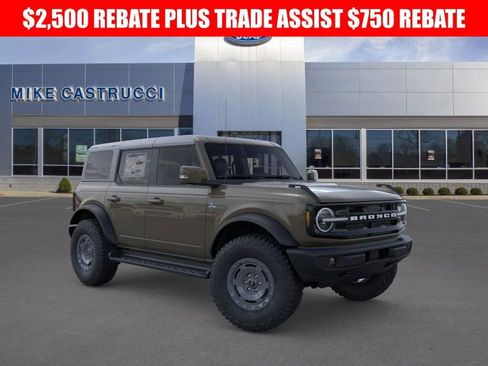 New 2025 Ford Bronco Outer Banks w/ Sasquatch Package image 7