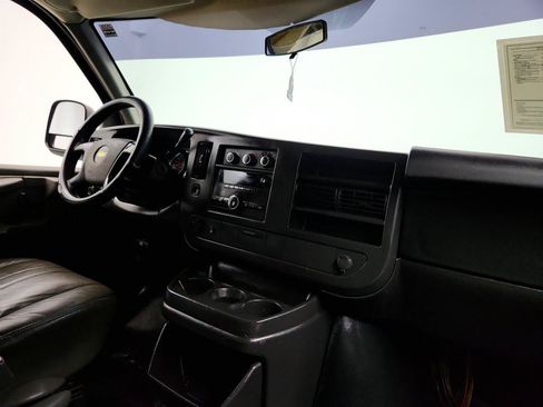 Used 2013 Chevrolet Express 1500 RWD image 19