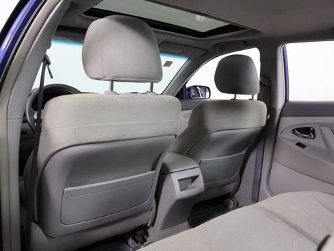 Used 2009 Toyota Camry LE image 14