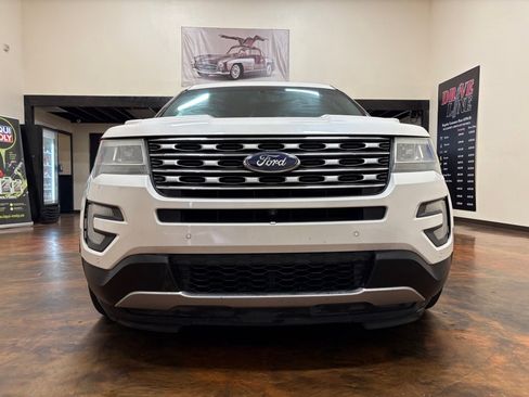 Used 2016 Ford Explorer Limited FWD image 4