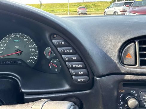 Used 2000 Chevrolet Corvette Coupe w/ Memory Pkg RWD image 14