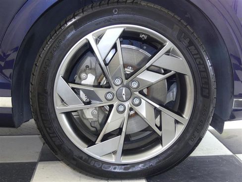 Used 2024 Genesis Electrified GV70 Advanced image 39