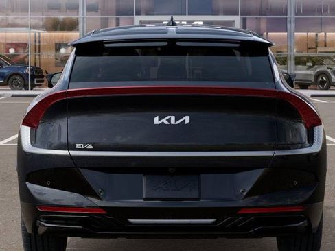 New 2025 Kia EV6 Wind image 14