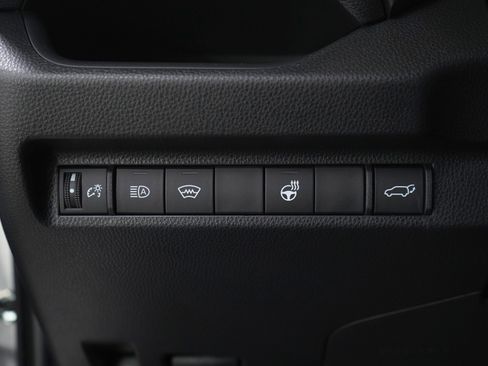 Used 2025 Toyota RAV4 XLE image 23