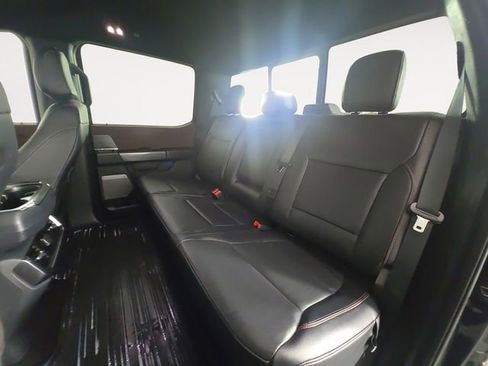 Used 2022 Ford F150 Lariat image 13