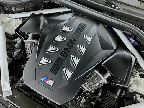 Used 2025 BMW X5 M60i AWD/4WD image 33