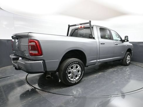Used 2024 RAM 2500 Laramie AWD/4WD image 3