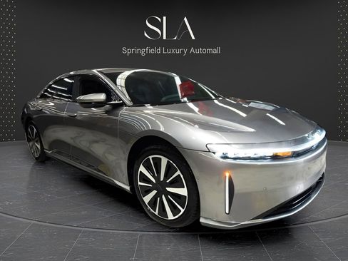 Used 2024 Lucid Air Touring image 1