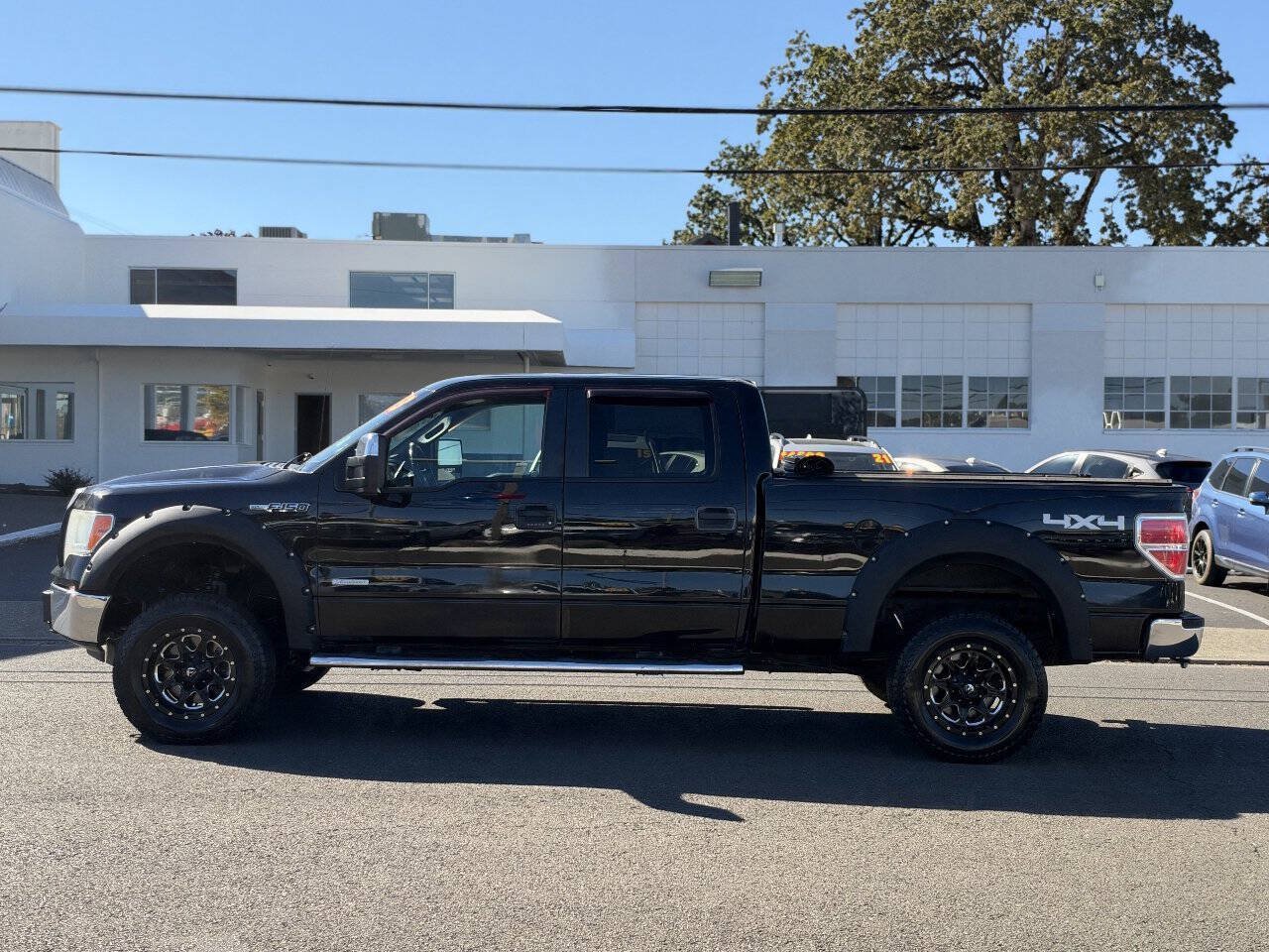 Used 2013 Ford F150 XLT w/ Mid Equipment Group AWD/4WD image 7