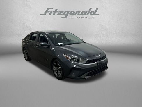 Used 2024 Kia Forte LXS FWD image 9