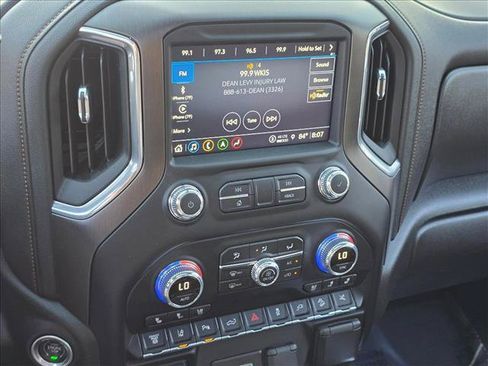 Used 2021 GMC Sierra 2500 AT4 w/ AT4 Premium Plus Package AWD/4WD image 11