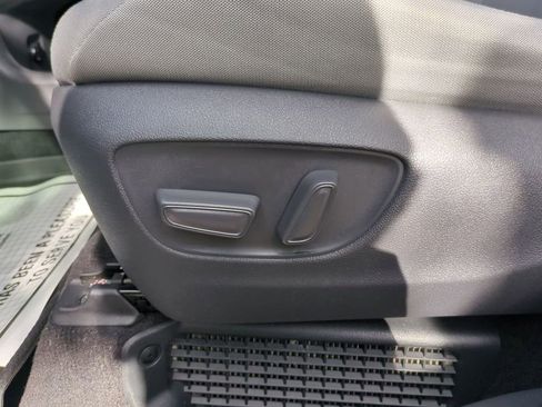 Used 2021 Toyota Sienna LE image 19