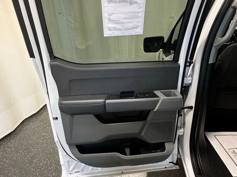 Used 2023 Ford F150 XLT w/ Trailer Tow Package image 25