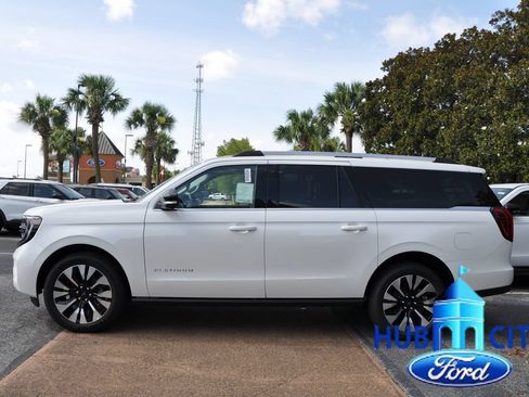 New 2026 Ford Expedition Max Platinum w/ Driver's Package AWD/4WD image 2