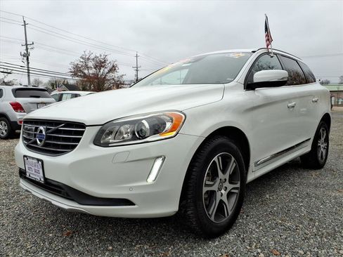 Used 2015 Volvo XC60 T6 Platinum image 5