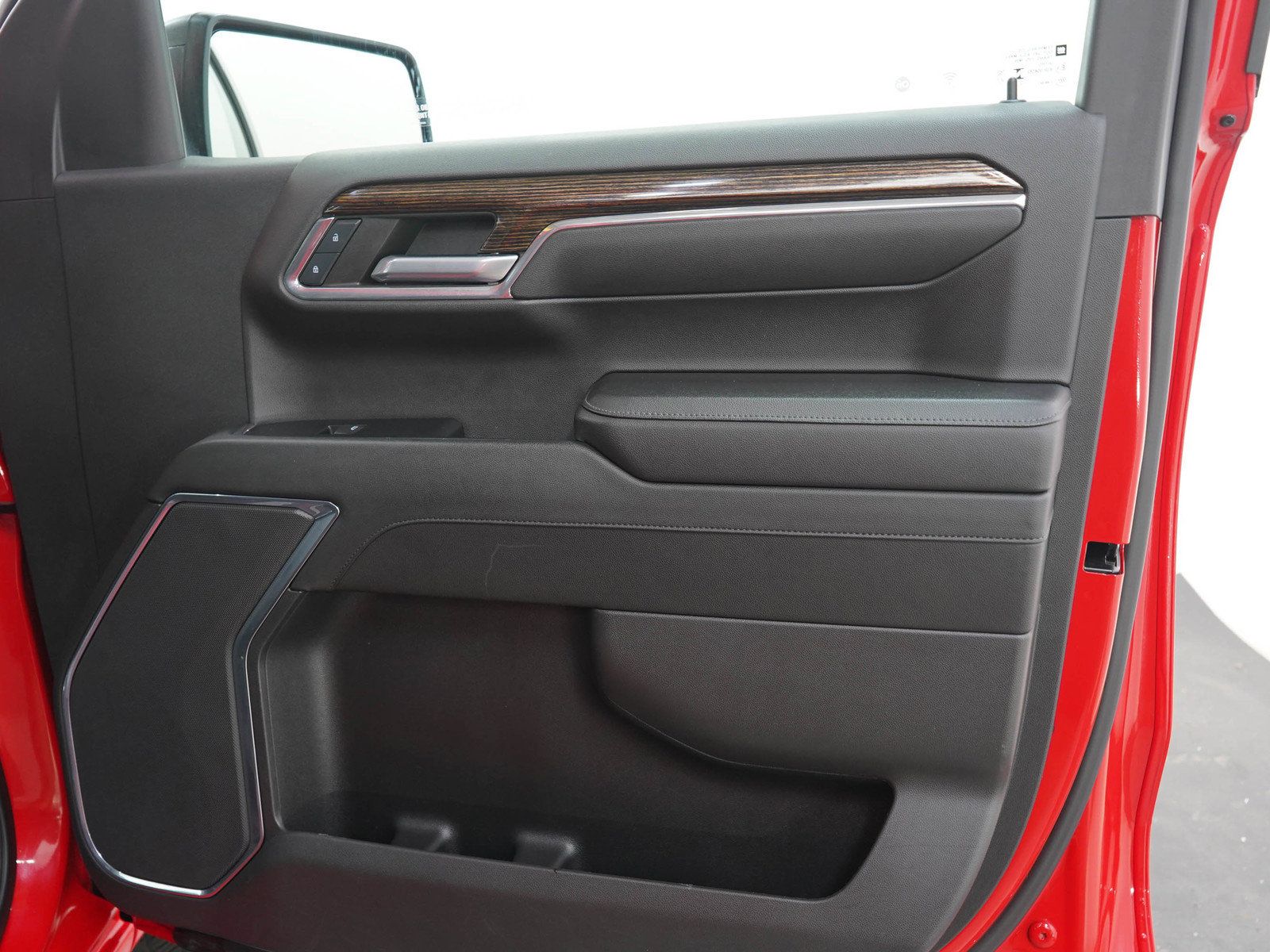 Used 2024 GMC Sierra 1500 Elevation w/ LPO, Elevation Black Package AWD/4WD image 12