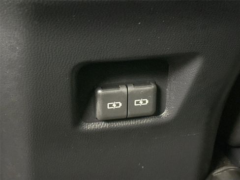 Certified 2025 Toyota RAV4 XLE AWD/4WD image 37