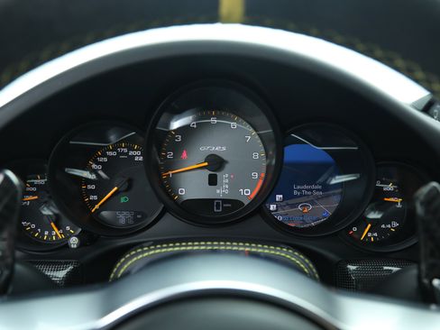 Used 2016 Porsche 911 GT3 RS RWD image 47