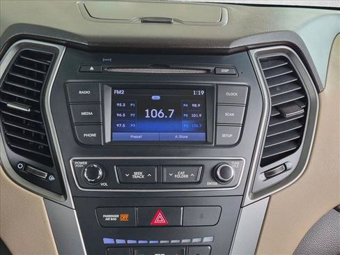 Used 2017 Hyundai Santa Fe Sport FWD image 12