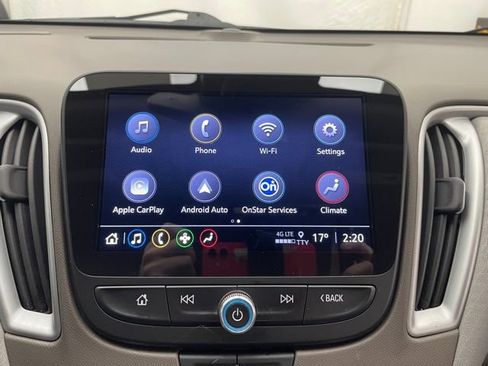 Used 2024 Chevrolet Malibu LT image 3