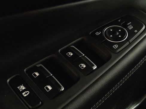 Used 2019 Hyundai Santa Fe Limited image 27