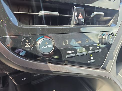 Used 2024 Toyota Camry SE FWD image 20