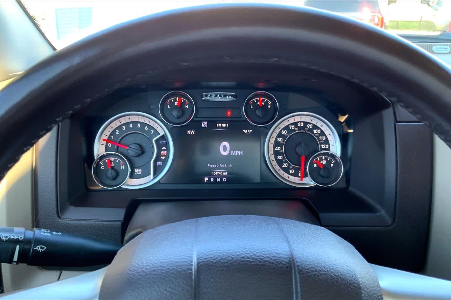 Used 2017 RAM 1500 Laramie w/ Convenience Group AWD/4WD image 25
