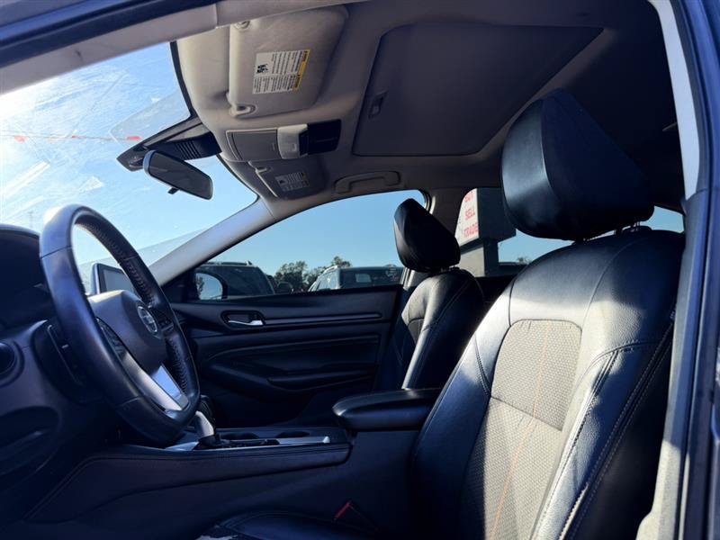 Used 2021 Nissan Altima 2.5 SR w/ SR Premium Package FWD image 21